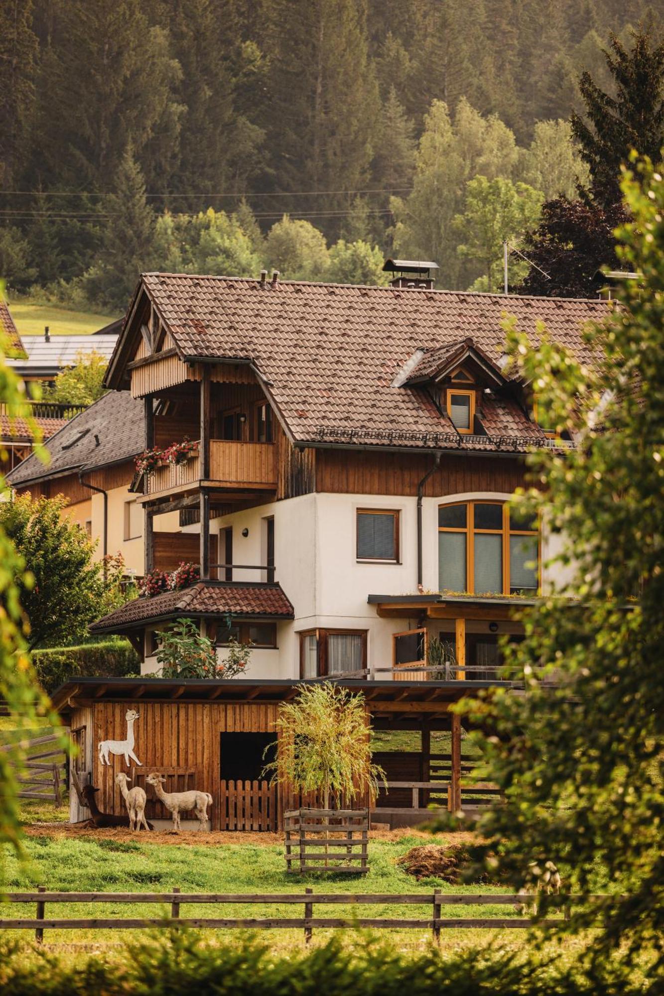 Hotel Winkler-Tuschnig Вайсензе Екстер'єр фото
